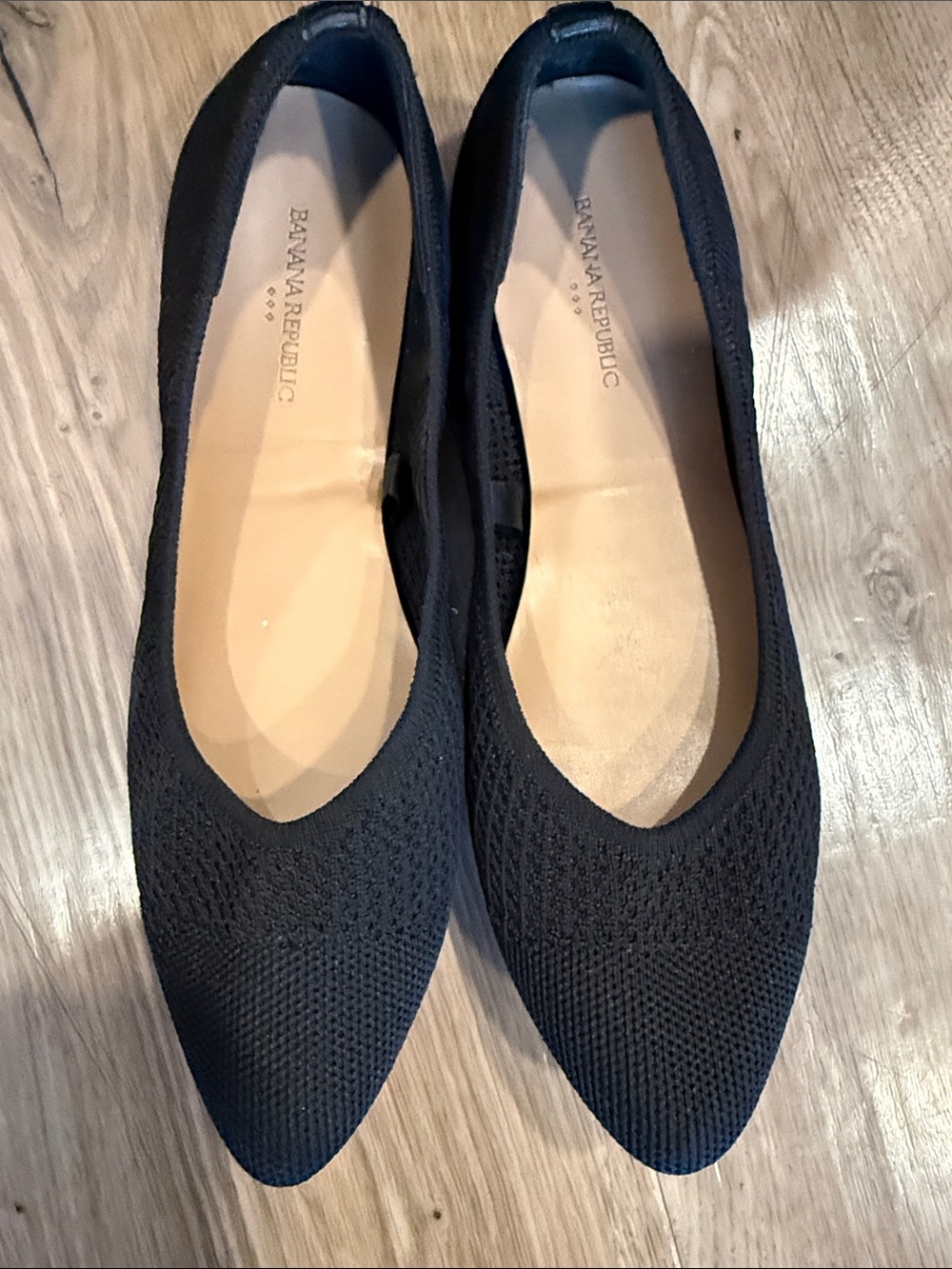 Banana Republic Black Knit Pointed Flats